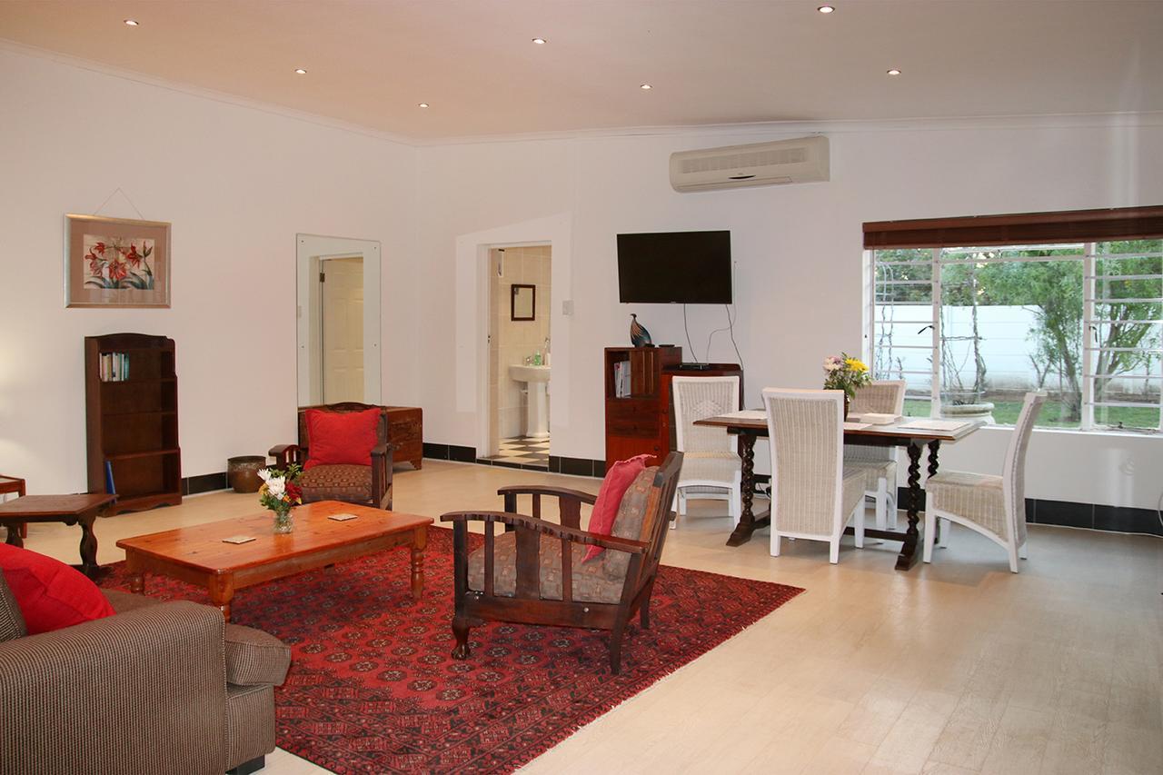 Spacious Garden Unit On Fordyce Port Elizabeth Esterno foto