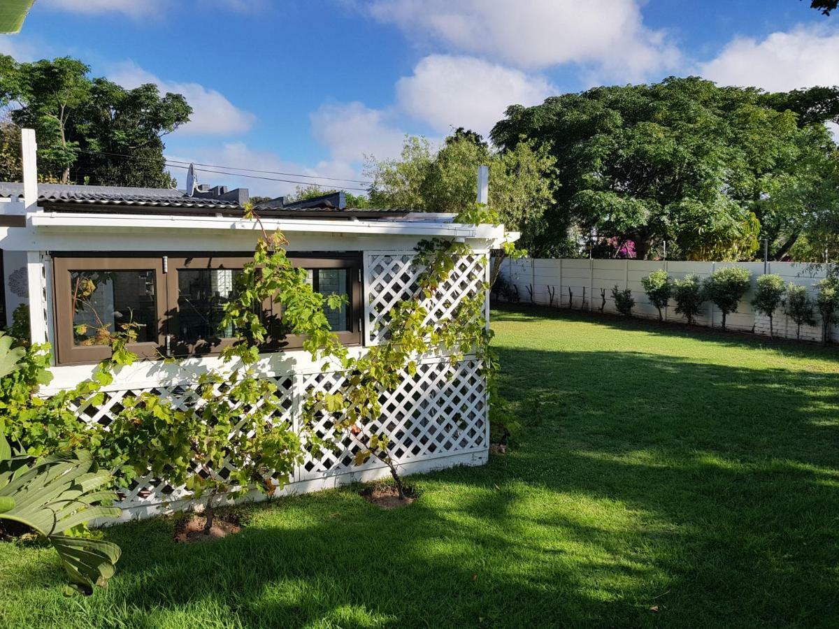 Spacious Garden Unit On Fordyce Port Elizabeth Esterno foto